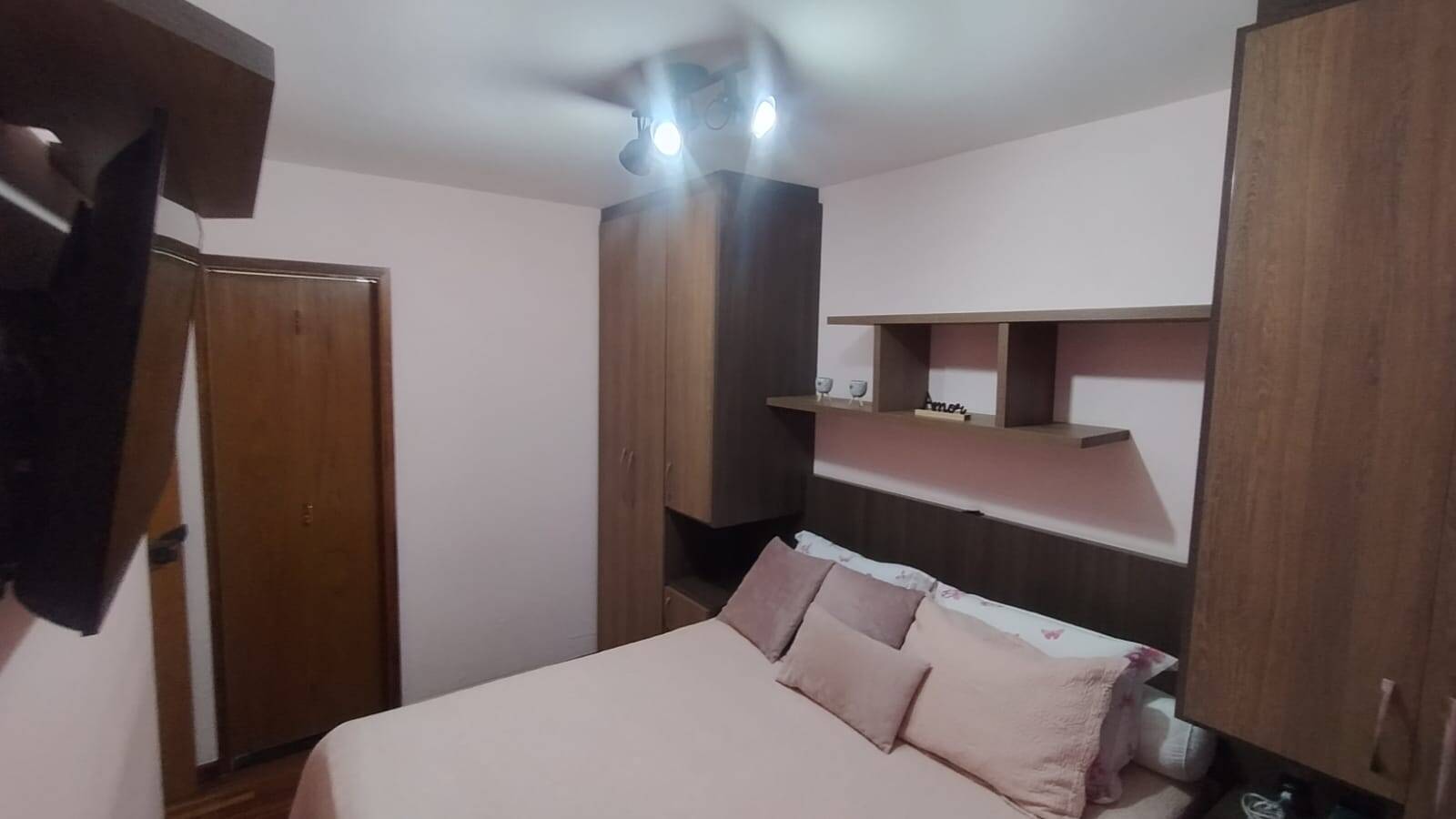 Apartamento à venda com 2 quartos, 62m² - Foto 16