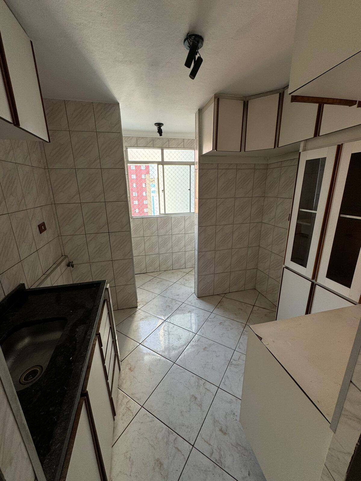 Apartamento à venda com 2 quartos, 50m² - Foto 2