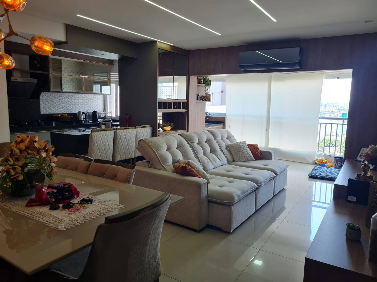 Apartamento à venda com 3 quartos, 103m² - Foto 2