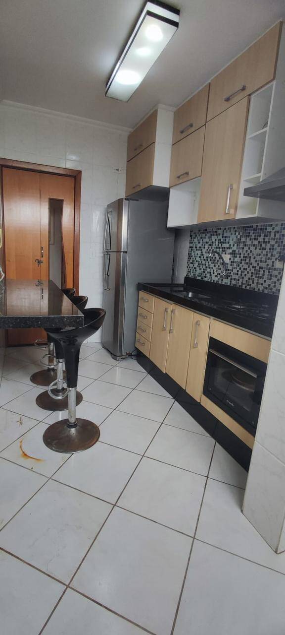 Apartamento à venda com 2 quartos, 74m² - Foto 5