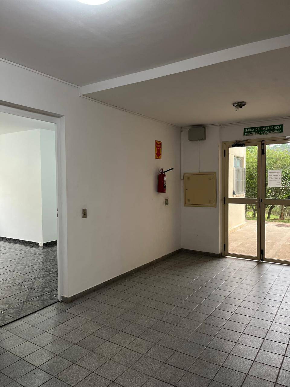 Apartamento à venda com 2 quartos, 53m² - Foto 19