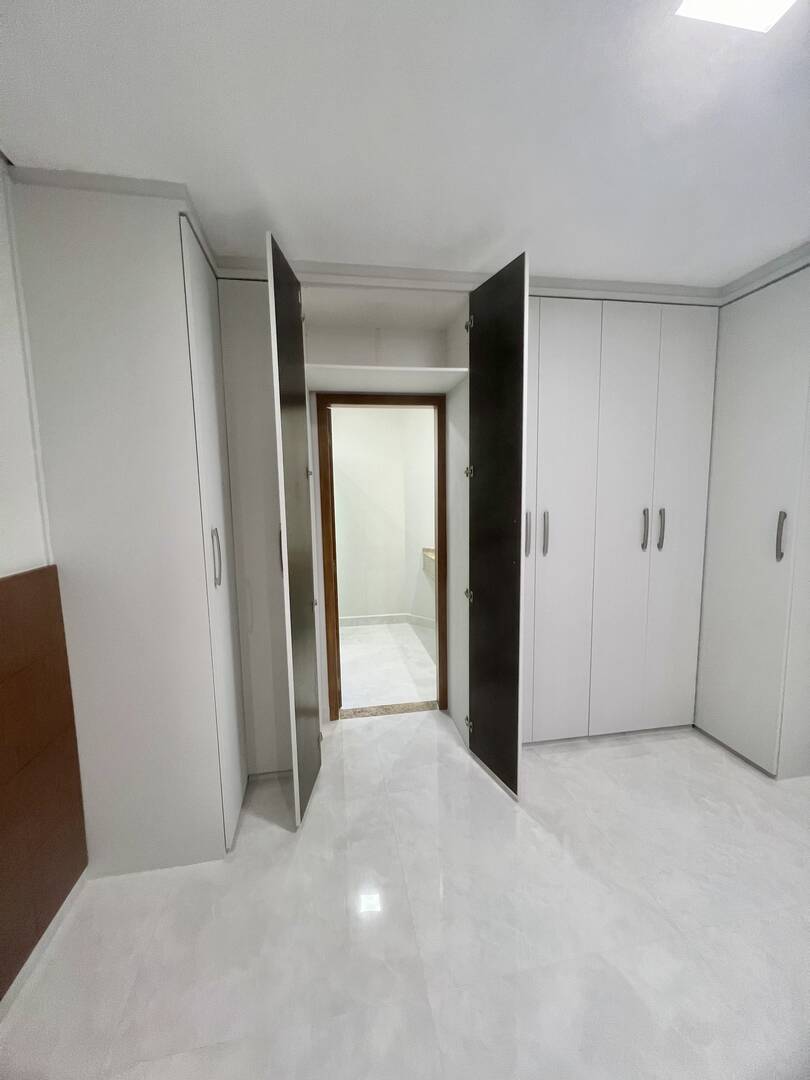 Casa à venda com 3 quartos, 210m² - Foto 15