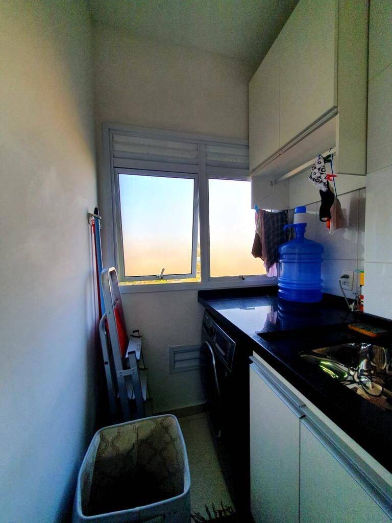 Apartamento à venda com 2 quartos, 64m² - Foto 8