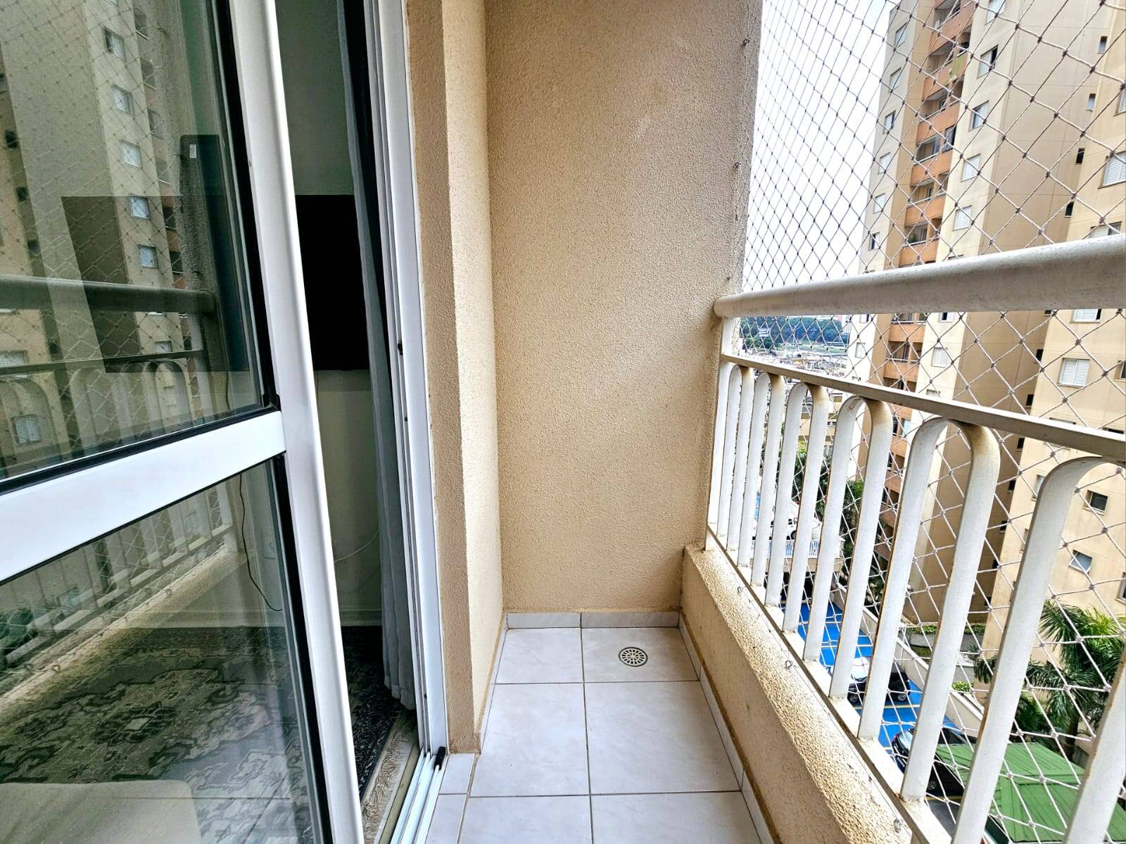 Apartamento à venda com 2 quartos, 54m² - Foto 2