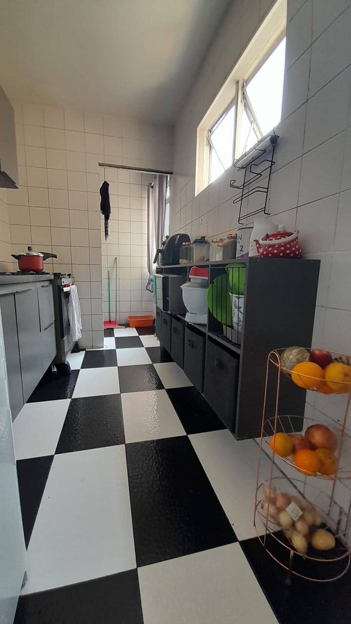 Apartamento à venda com 2 quartos, 56m² - Foto 4