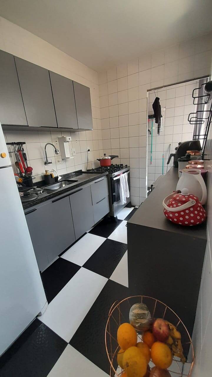 Apartamento à venda com 2 quartos, 56m² - Foto 2