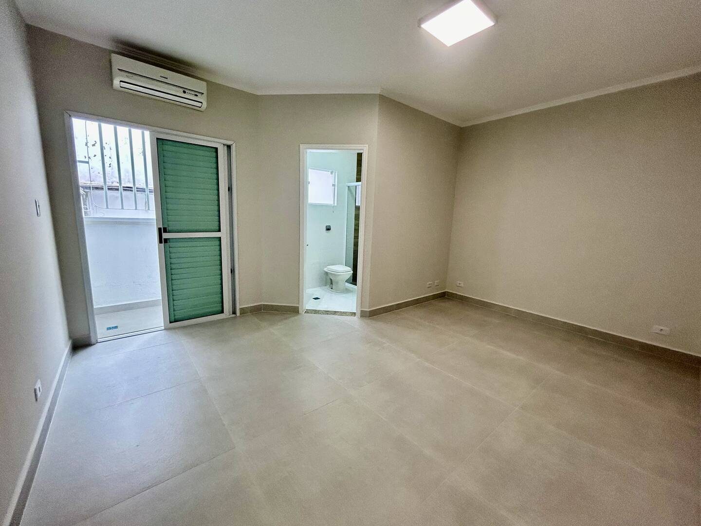 Apartamento à venda com 2 quartos, 155m² - Foto 4