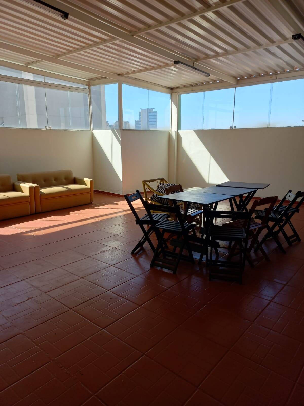 Apartamento à venda com 2 quartos, 80m² - Foto 11