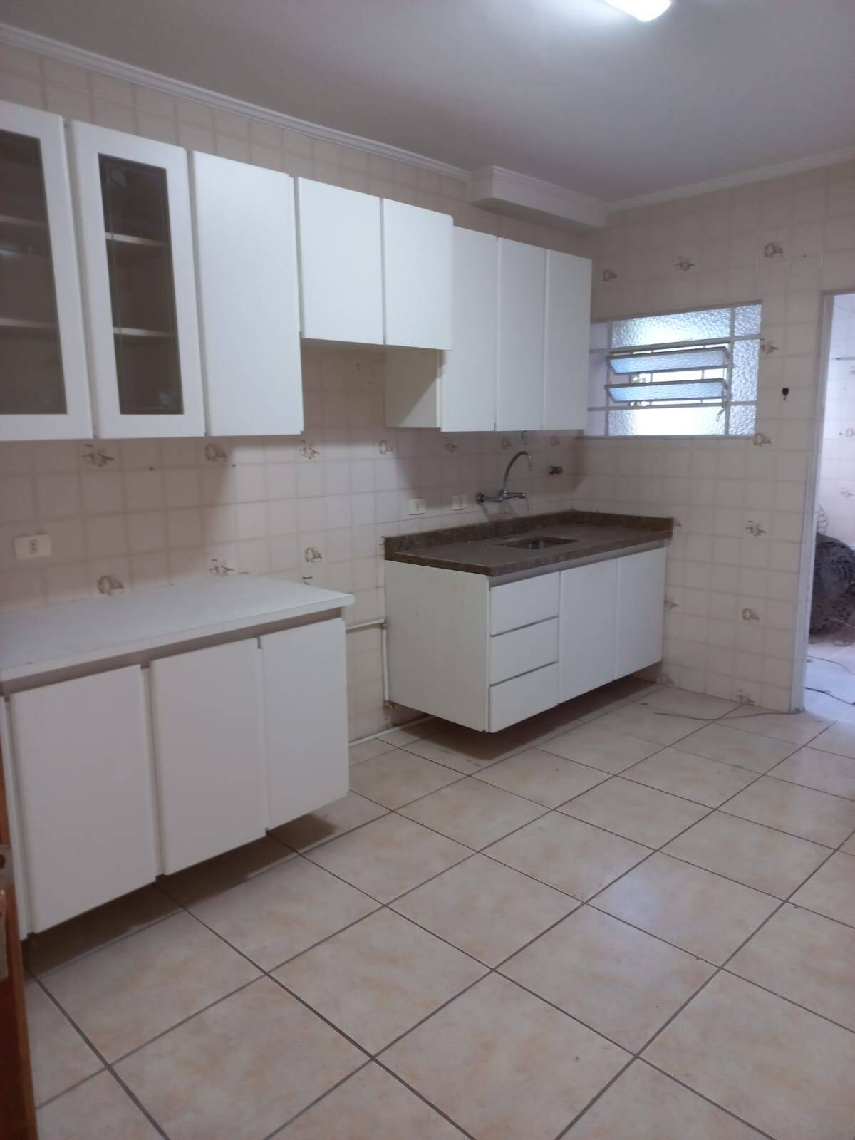 Apartamento à venda com 2 quartos, 80m² - Foto 3