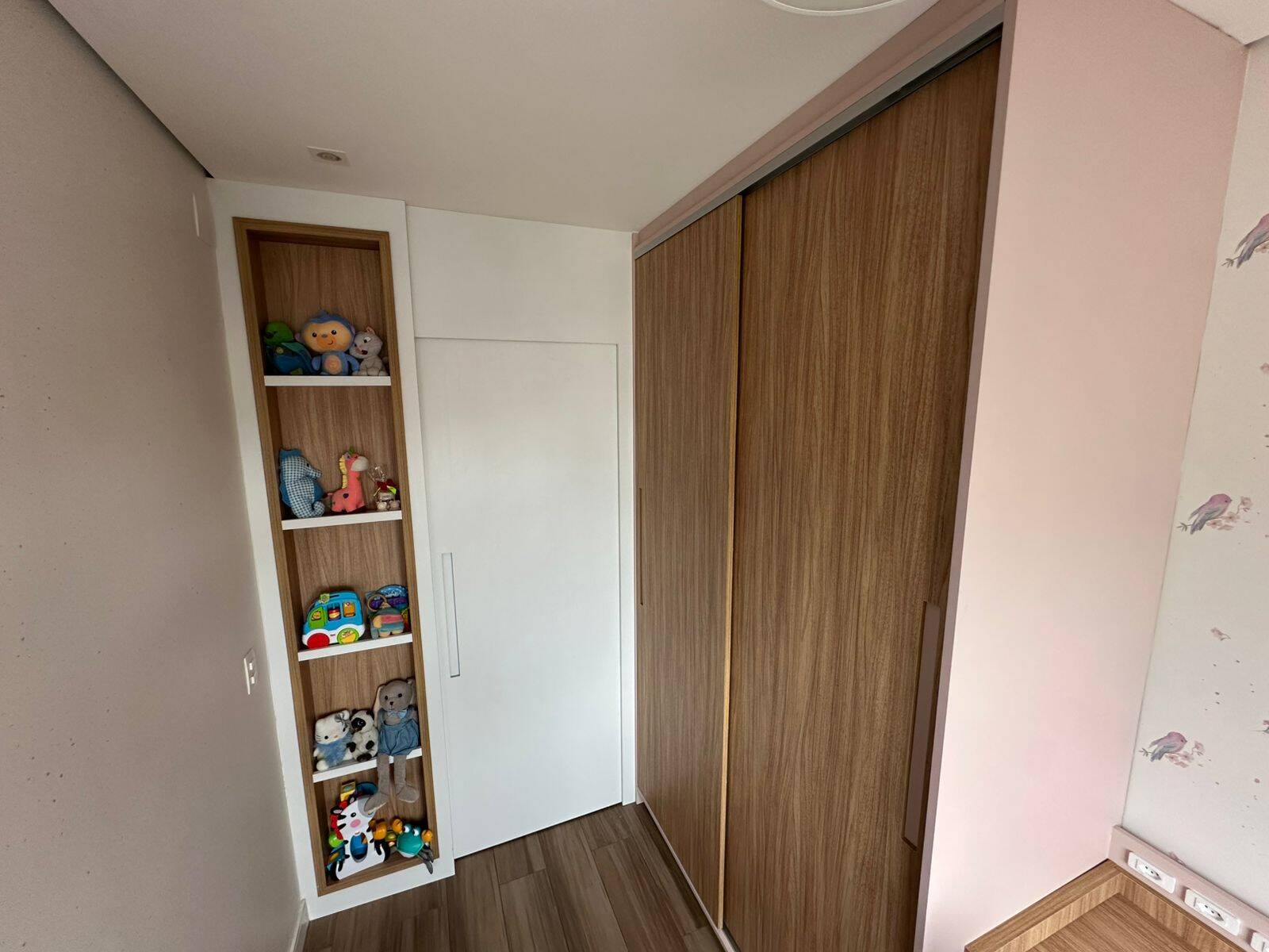 Apartamento à venda com 3 quartos, 95m² - Foto 8