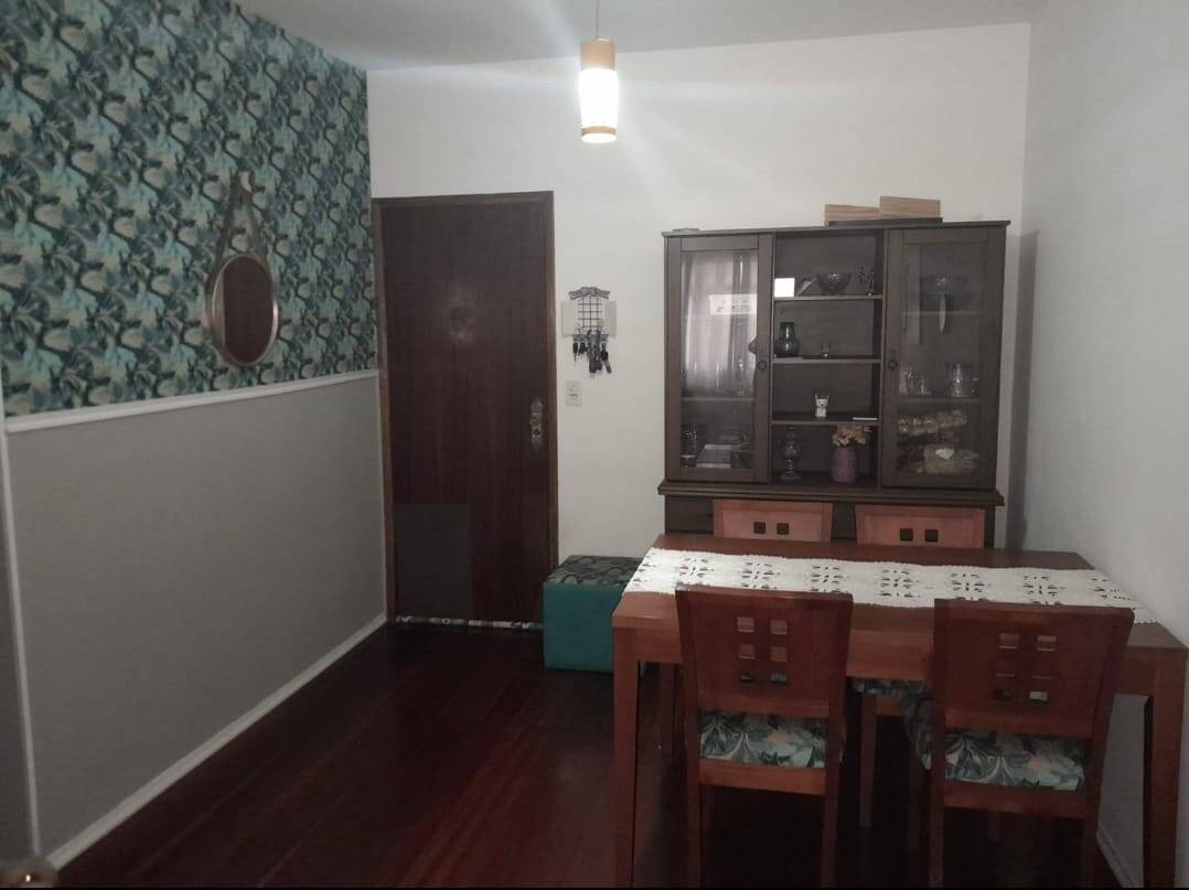 Apartamento à venda com 2 quartos, 64m² - Foto 2