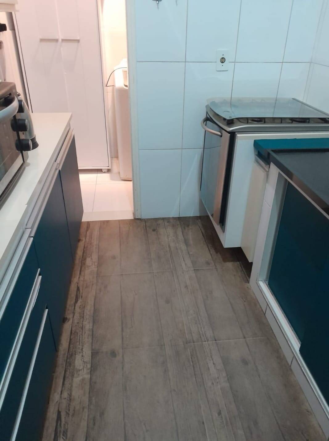 Apartamento à venda com 2 quartos, 64m² - Foto 3