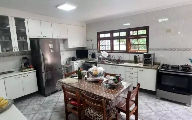 Sobrado à venda com 4 quartos, 265m² - Foto 3