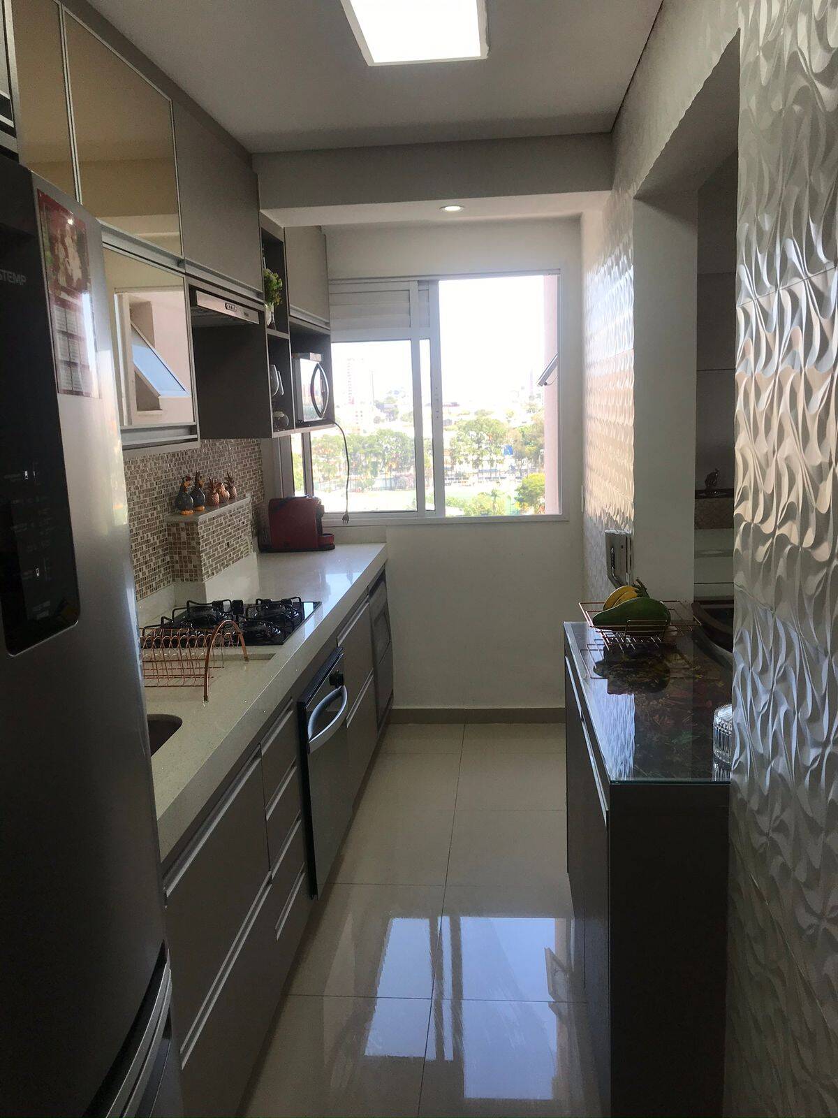 Apartamento à venda com 3 quartos, 70m² - Foto 1