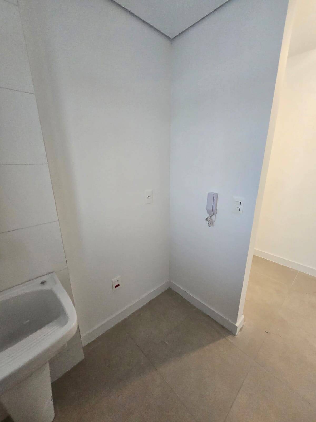 Apartamento à venda com 3 quartos, 95m² - Foto 13