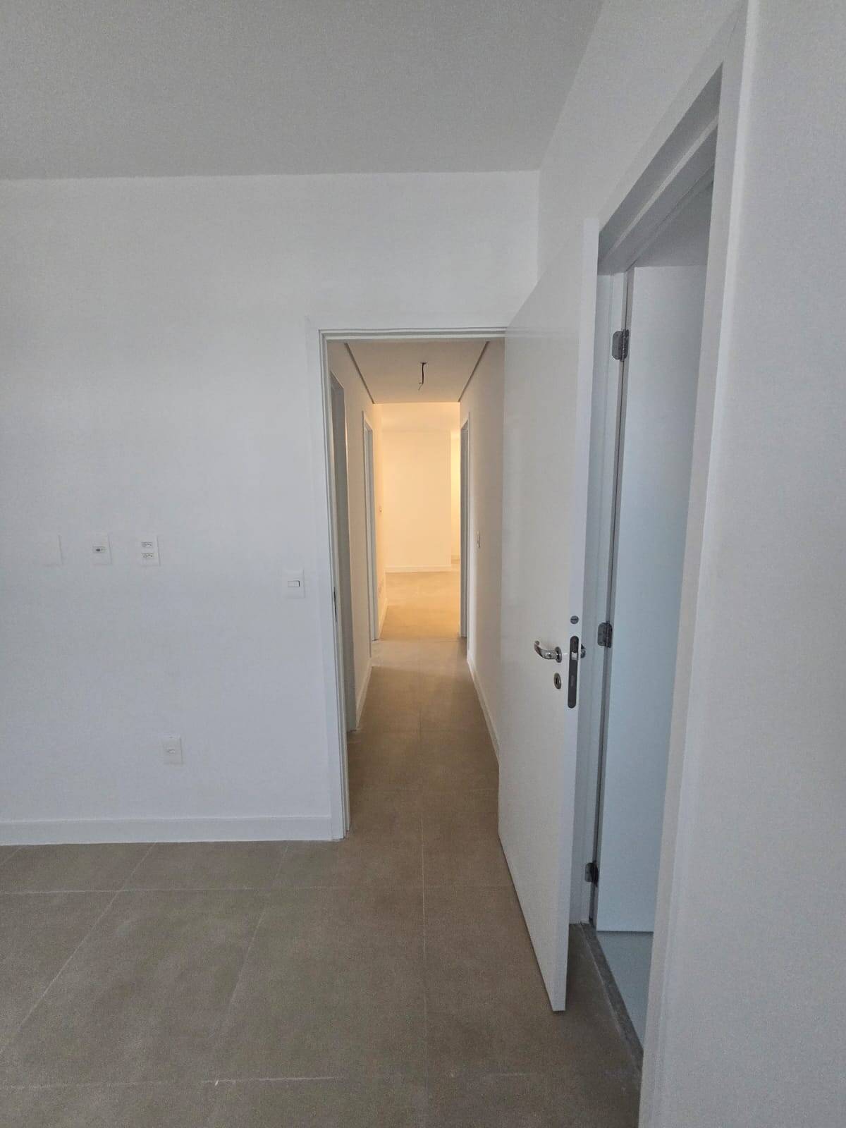 Apartamento à venda com 3 quartos, 95m² - Foto 20